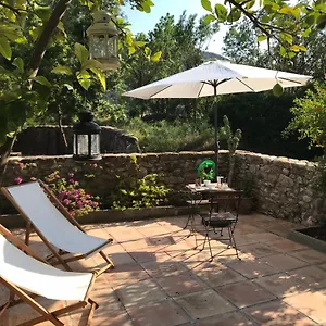 Acojedor Con Jardín En La Garrotxa Argelaguer